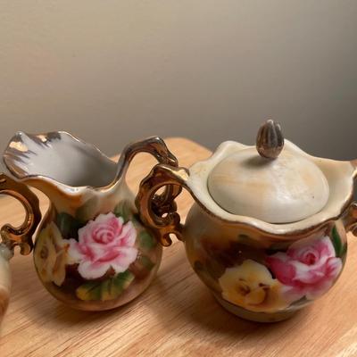 3 Cream and sugar sets