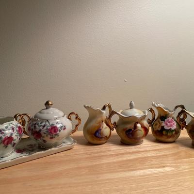 3 Cream and sugar sets