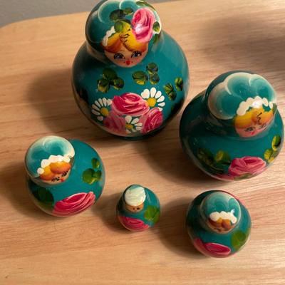 Russian nesting dolls