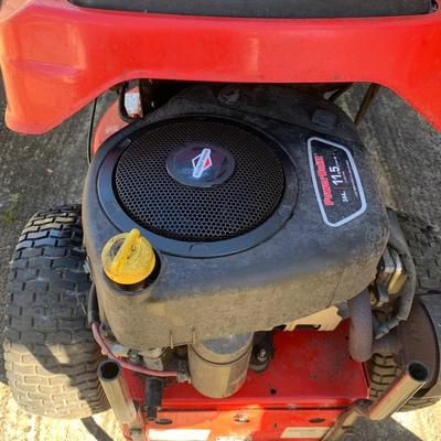 Snapper riding lawn mower -runs with oil leak As is