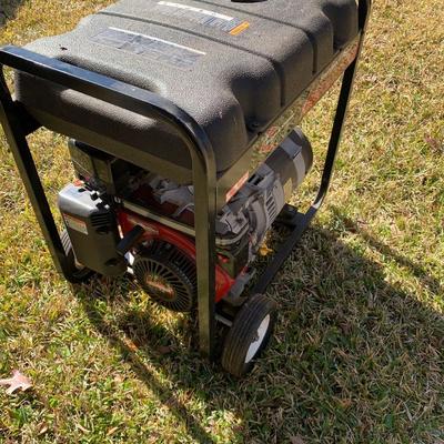 Briggs & Stratton generator 5250 running watt -good condition, runs