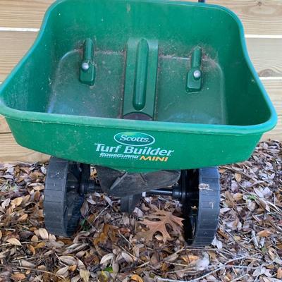 Scott's Turf Builder Edgeguard mini