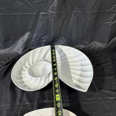 Coastal Kitchen Decor including a Fish & Shell Platers