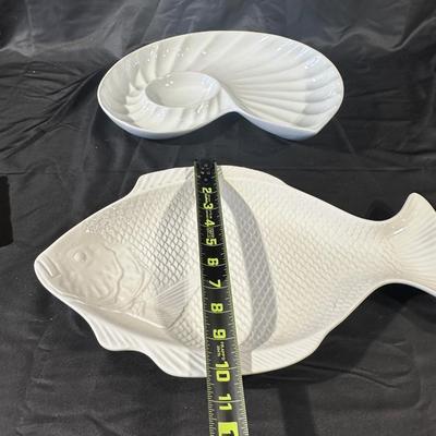 Coastal Kitchen Decor including a Fish & Shell Platers