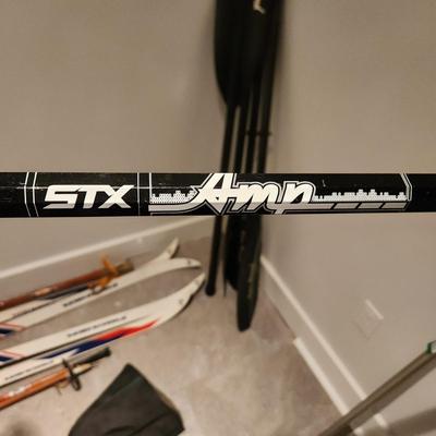 2 Lacrosse Sticks Triax DeBreer 6000 , Stx Amp