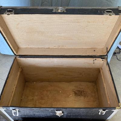 LARGE TRUNK WITH A SHELF