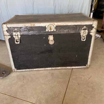 LARGE TRUNK WITH A SHELF