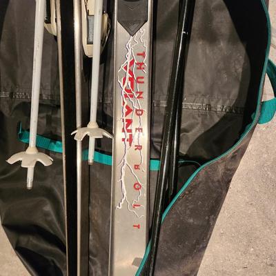 2 Pair Volant Thunderbolt Snow Skis w Marker M48 Binders