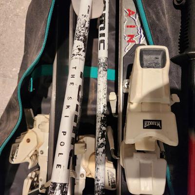 2 Pair Volant Thunderbolt Snow Skis w Marker M48 Binders
