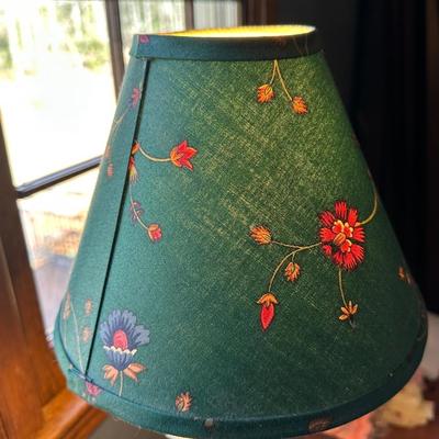 Vintage Floral Patterned Lamp