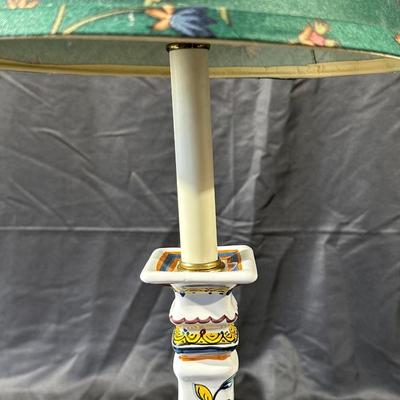 Vintage Floral Patterned Lamp