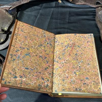 Western Decor & Figurines