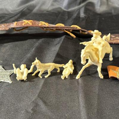 Western Decor & Figurines