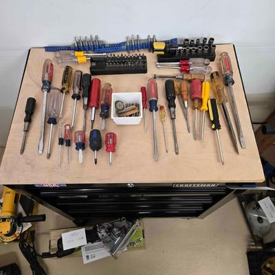 1170 Screwdriver & Other Tools Lot