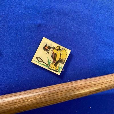 CHILDREN.’S RECORD PLAYER & OTHER OLD MISC KIDS ITEMS