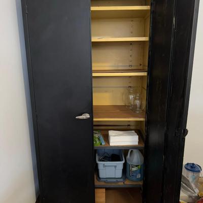 1195 Metal Storage Cabinet