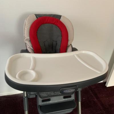 LOT 3 O: 2014 Graco Duo Diner Highchair Model #1896355