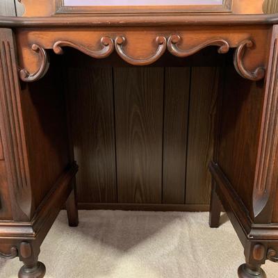 LOT 6 B: Vintage / Antique French 6 Drawer Vanity w/ Floral Embroidered Stool