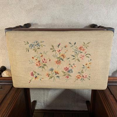 LOT 6 B: Vintage / Antique French 6 Drawer Vanity w/ Floral Embroidered Stool