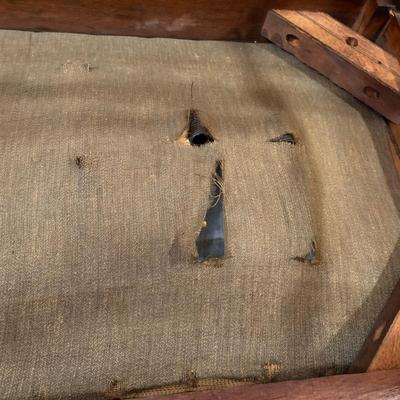 LOT 6 B: Vintage / Antique French 6 Drawer Vanity w/ Floral Embroidered Stool