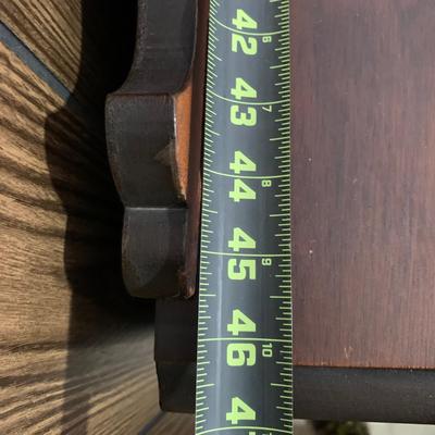 LOT 7 B: Vintage / Antique 4 Drawer Vanity Dresser w/ Mirror