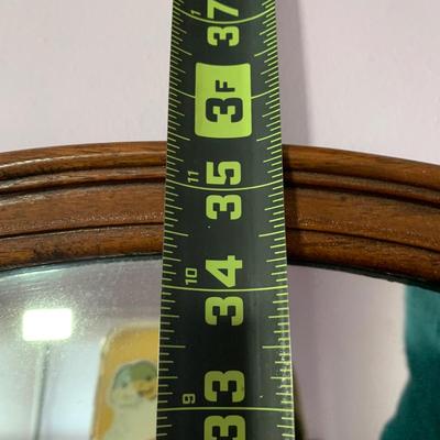 LOT 7 B: Vintage / Antique 4 Drawer Vanity Dresser w/ Mirror