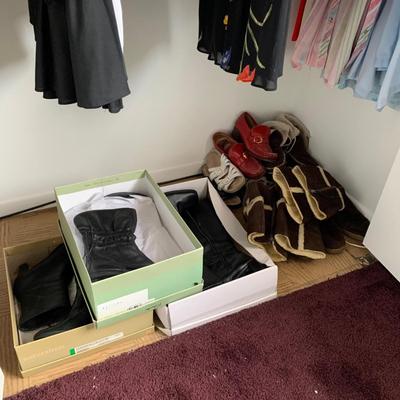 LOT 8 C: Closet Clear Out! Women's Clothes, Suits, Jackets, Shoes, Boots, & More