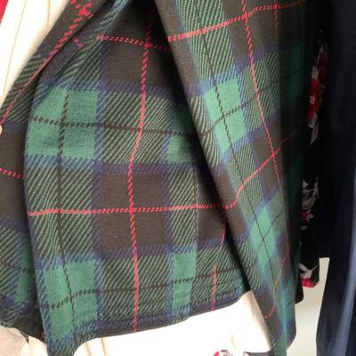 LOT 8 C: Closet Clear Out! Women's Clothes, Suits, Jackets, Shoes, Boots, & More