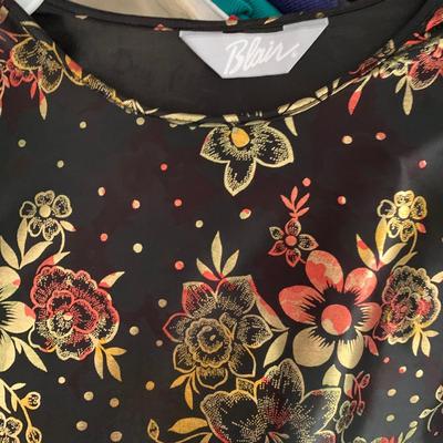 LOT 8 C: Closet Clear Out! Women's Clothes, Suits, Jackets, Shoes, Boots, & More