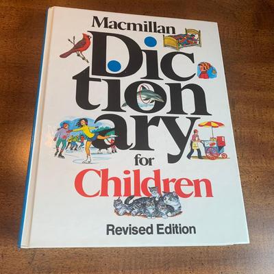 LOT 11 O: Antique / Vintage / & Modern Children's Books Collection: 1923 "Boys And Girls Of Bookland" by Nora...