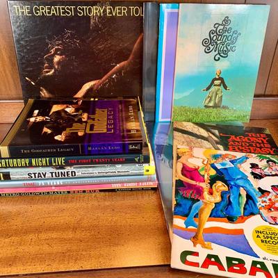 LOT 12 O: Entertainment Book Collection: "The Story Of The Making Of Ben-Hur", "The Godfather Legacy" by Harlan Lebo,...