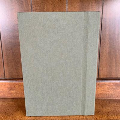 LOT 16 O: M*A*S*H The Martinis & Medicine Collection DVD Collectors Edition