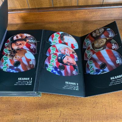 LOT 16 O: M*A*S*H The Martinis & Medicine Collection DVD Collectors Edition