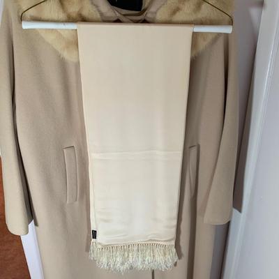 LOT 18 H: Vintage John Wanamaker / Bernhard Altmann Cashmere Coat w/ Fur Collar & Matching Scarf