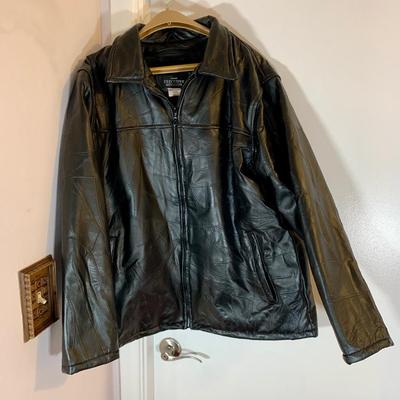 LOT 20 H: 2 Haband Executive Division Size Large Leather Jackets Black & Brown