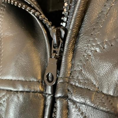 LOT 20 H: 2 Haband Executive Division Size Large Leather Jackets Black & Brown