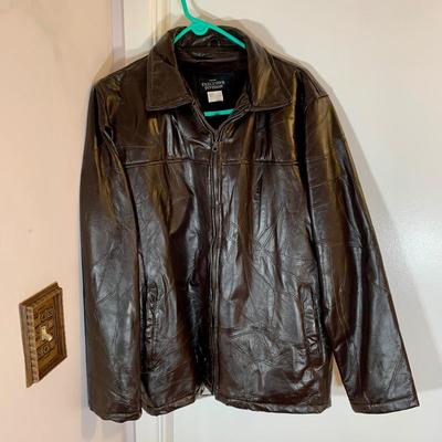 LOT 20 H: 2 Haband Executive Division Size Large Leather Jackets Black & Brown