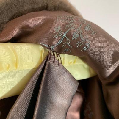 LOT 21 H: Vintage Mink Wrap (R.M. Taylor Co. Furs), Shrug, & Angora Rabbit Crochet Detachable Collar