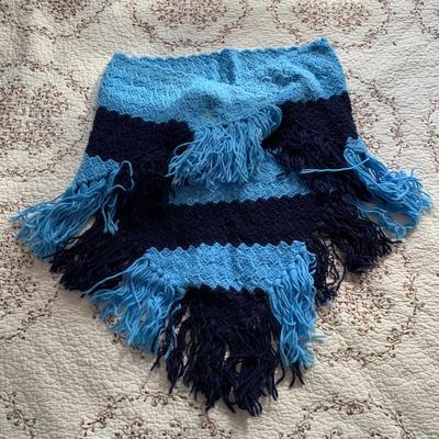 LOT 25 B: Handmade Knit / Crochet Collection: Berets, Shawls, Ponchos, Scarf, Mittens, & Purse