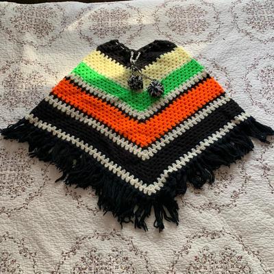 LOT 25 B: Handmade Knit / Crochet Collection: Berets, Shawls, Ponchos, Scarf, Mittens, & Purse