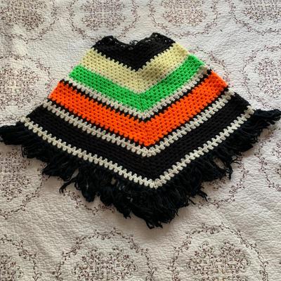 LOT 25 B: Handmade Knit / Crochet Collection: Berets, Shawls, Ponchos, Scarf, Mittens, & Purse