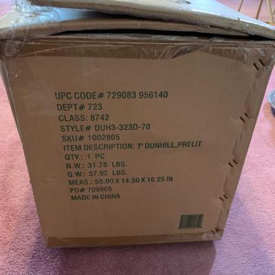 LOT 26 L: Boscov's 7' Dunhill Prelit Christmas Tree