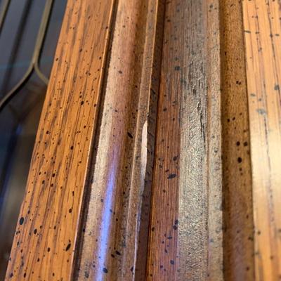 LOT 27 L: Beautiful American Drew Lighted Hutch / China Cabinet