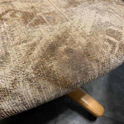 LOT 36 K: Kitchen Table w/ Leaf & 4 Rolling Swivel Chairs