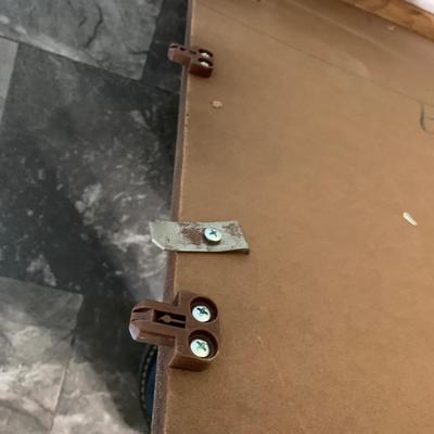 LOT 36 K: Kitchen Table w/ Leaf & 4 Rolling Swivel Chairs