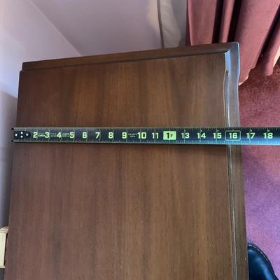 LOT 39 L: Vintage Console Cabinet w/ Electric Plugins