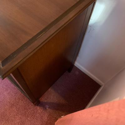 LOT 39 L: Vintage Console Cabinet w/ Electric Plugins