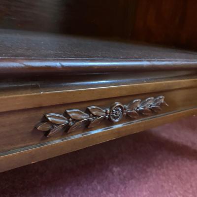 LOT 39 L: Vintage Console Cabinet w/ Electric Plugins