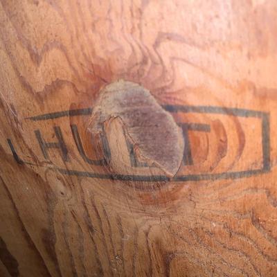 LOT 39 L: Vintage Console Cabinet w/ Electric Plugins