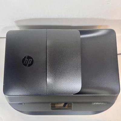 LOT 41L: 2015 HP OfficeJet 4650 with NIP HP Instant Ink & Aurora AU845XA Paper & Credit Card Shredder